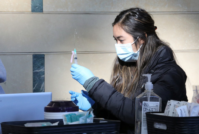 Tổng thống Mỹ Biden công bố kế hoạch đối phó với biến thể Omicron ảnh 1