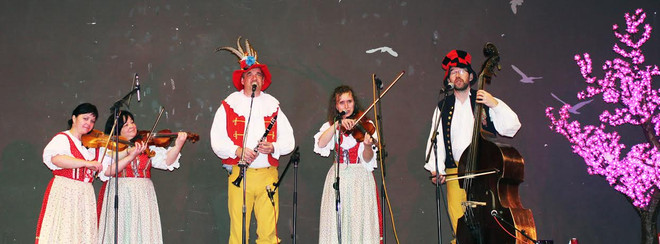 Chương trình giao lưu văn hóa Việt-Séc để lại nhiều cảm xúc ảnh 2