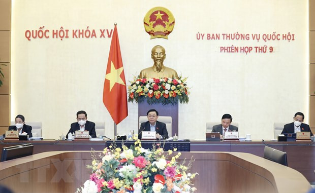 Phiên họp thứ 9 của Uỷ ban Thường vụ Quốc hội. (Ảnh: TTXVN) Nghiên cứu cơ chế “dân thụ hưởng” ở mỗi loại hình dân chủ cơ sở ảnh 2