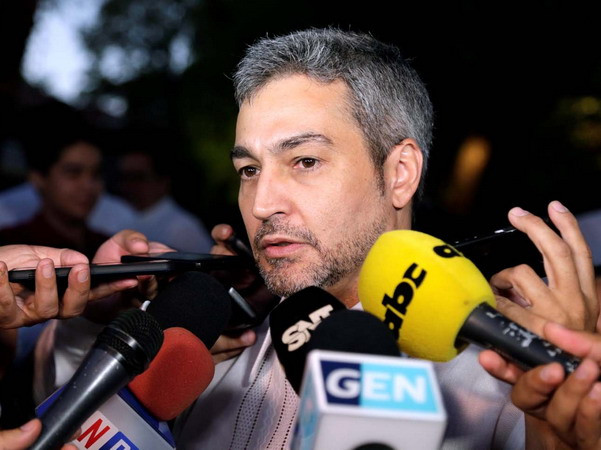 Ông Mario Abdo Benitez. (Nguồn: Reuters) Bầu cử tổng thống Paraguay: Ông A.Benitez giành chiến thắng ảnh 1