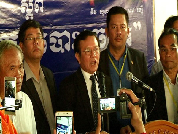 Tòa án Campuchia phạt tù lãnh đạo CNRP vì chống lệnh triệu tập ảnh 1