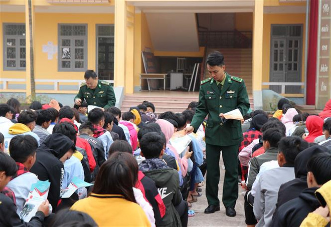 Điện Biên: Ấm tình quân dân trên các bản vùng cao Mường Nhé ảnh 1