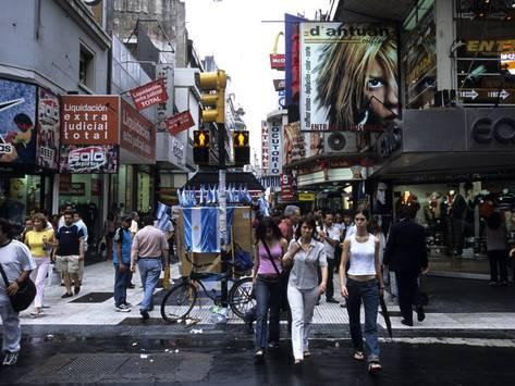 Argentina đề nghị IMF cấp khoản tín dụng 3 tỷ USD trong tháng tới ảnh 1