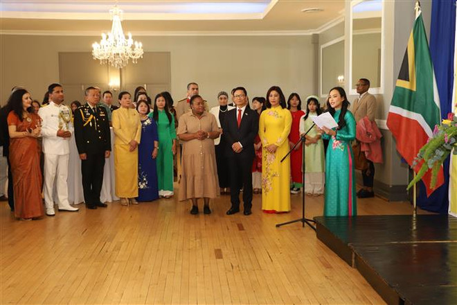 Đại sứ quán Việt Nam tại Ai Câp, Nam Phi, Venezuela kỷ niệm Quốc khánh ảnh 2