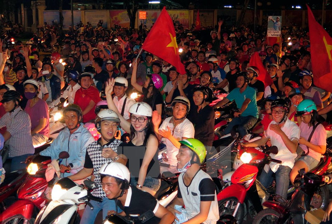 Cảnh sát giao thông được tăng cường trước thềm bán kết AFF Cup ảnh 1