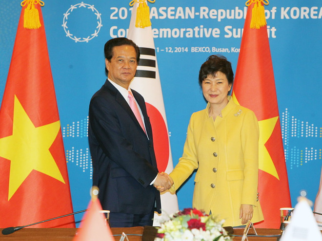 Thủ tướng Nguyễn Tấn Dũng hội đàm với Tổng thống Hàn Quốc ảnh 1