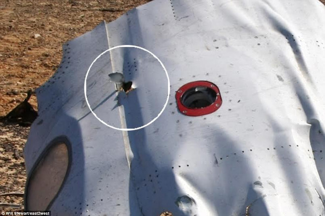 Hình ảnh cho thấy máy bay Nga gặp nạn có thể đã bị cài bom ảnh 2