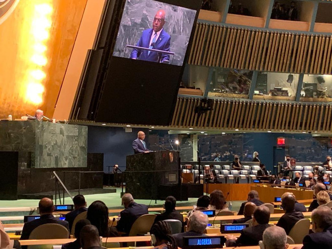 Chủ tịch Đại hội đồng Abdulla Shahid phát biểu tại lễ khai mạc. (Nguồn: AP) 'Tinh thần chia sẻ nhân văn sẽ giúp thế giới vượt qua đại dịch' ảnh 1