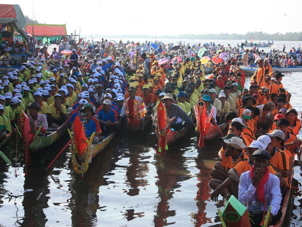Đón chào Ngày hội văn hóa, thể thao và du lịch dân tộc Khmer ảnh 1