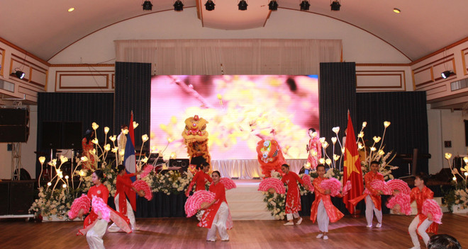 Lào: Tết Cộng đồng đầm ấm và thắm tình hữu nghị tại Pakse ảnh 1