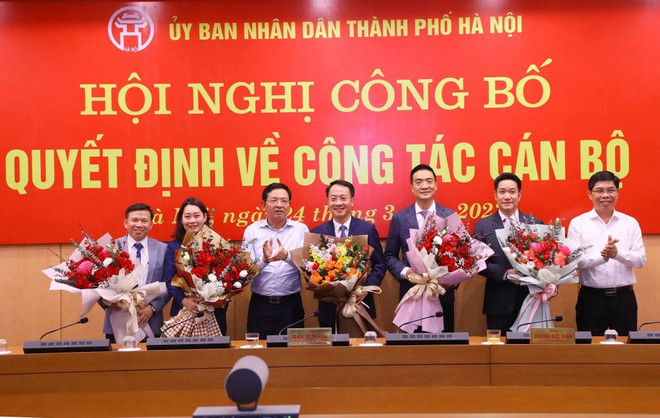 Thành phố Hà Nội điều động, bổ nhiệm nhiều cán bộ chủ chốt ảnh 2