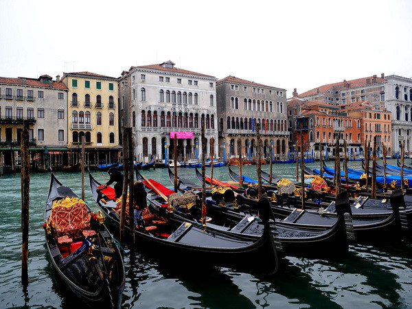 Italy thông qua quyết sách đưa đất nước thoát khủng hoảng ảnh 1