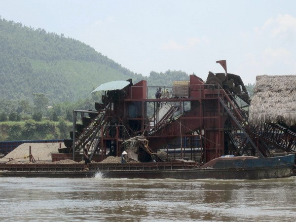 Hơn 83ha đất trái phép làm bãi chứa vật liệu xây dựng ảnh 1