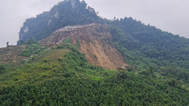 Yên Bái: Cuộc sống thấp thỏm của người dân dưới chân mỏ đá ảnh 1