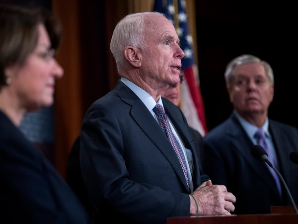 John McCain: Trung Quốc hành xử như "kẻ côn đồ" trên Biển Đông ảnh 1