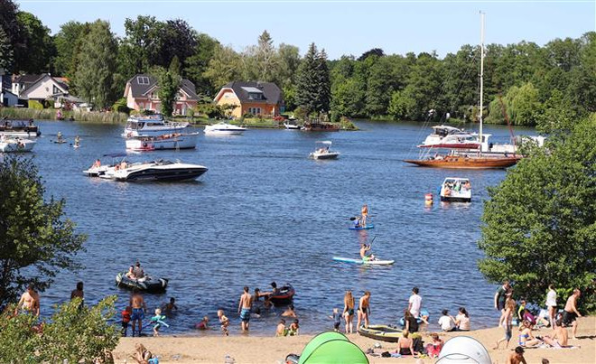 Chỉ số lây nhiễm COVID-19 ở Berlin lên mức báo động đỏ ảnh 1