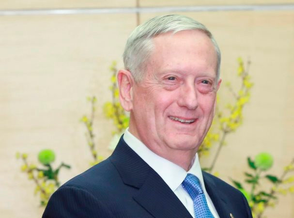 Bộ trưởng Quốc phòng Mỹ nêu quan điểm trái chiều về truyền thông ảnh 1