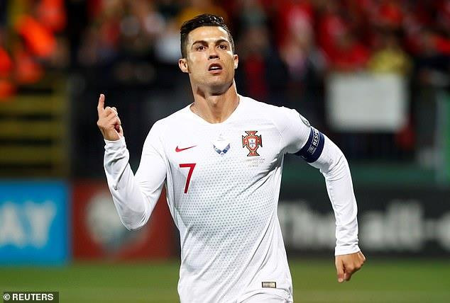 Kết quả bóng đá: Ronaldo ghi 4 bàn, Bồ Đào Nha thắng hủy diệt ảnh 1
