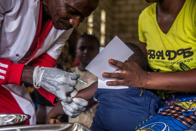 CHDC Congo: Đợt bùng phát dịch sởi kéo dài hơn 2 năm đã chấm dứt ảnh 1