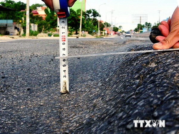 Sẽ hoàn thành 7 dự án khắc phục hằn lún vệt bánh xe trước ngày 20/8 ảnh 1