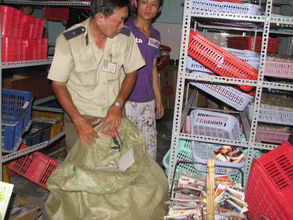 Bình Dương phát hiện và thu giữ 128.000 băng đĩa lậu ảnh 1