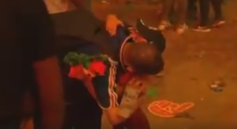 "Tan chảy" với hành động đẹp của cổ động viên nhí Bồ Đào Nha ảnh 1