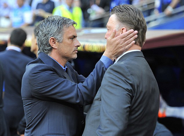 Báo Anh: Jose Mourinho đồng ý ký hợp đồng 5 năm với Man United ảnh 1