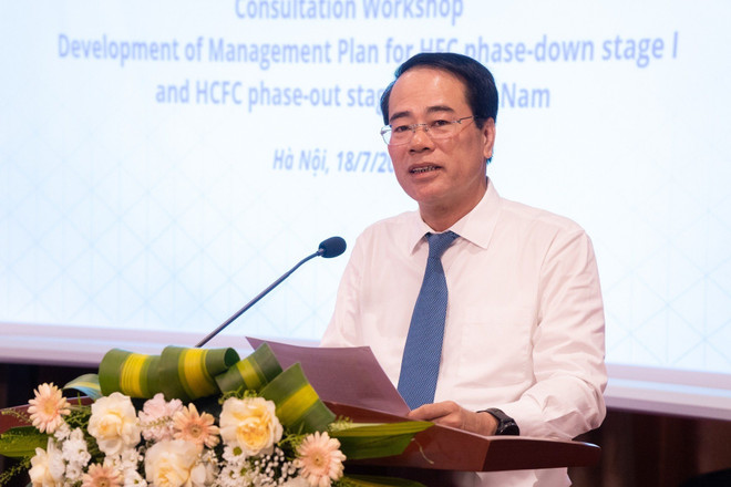 Ông Tăng Thế Cường - Cục trưởng Cục Biến đổi khí hậu phát biểu tại hội thảo. (Ảnh: PV/Vietnam+) Việt Nam giảm tiêu thụ các chất ‘gây nóng lên toàn cầu’ từ năm 2024 ảnh 1