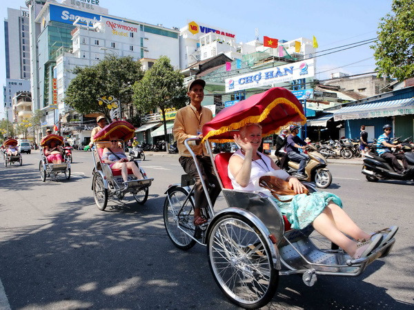 Lập lại trật tự vỉa hè: Đà Nẵng chuyển biến tốt, Uông Bí chỉ hình thức ảnh 1