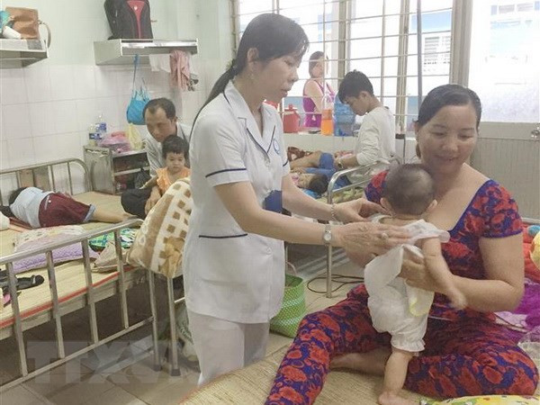 Cả nước ghi nhận 10.745 trường hợp mắc bệnh tay chân miệng ảnh 1