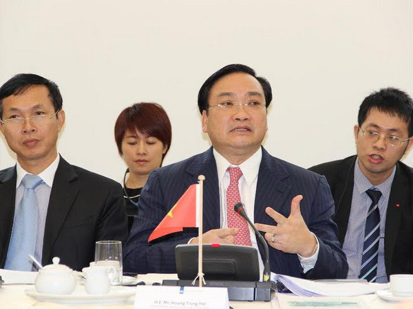 Phó Thủ tướng Hoàng Trung Hải thăm làm việc tại Hà Lan ảnh 1