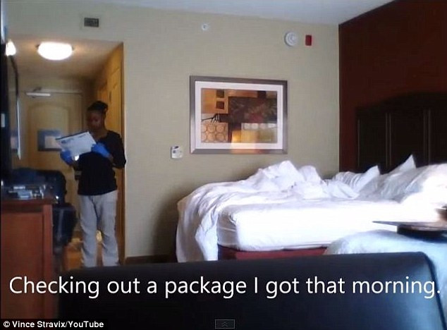 Choáng vì clip quay nhân viên khách sạn lục lọi đồ của khách ảnh 3