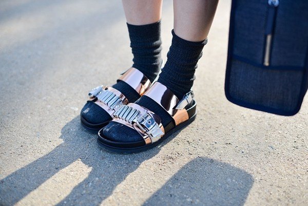 Loạt street style ấn tượng nhất tuần lễ Paris Thu Đông 2015 ảnh 32