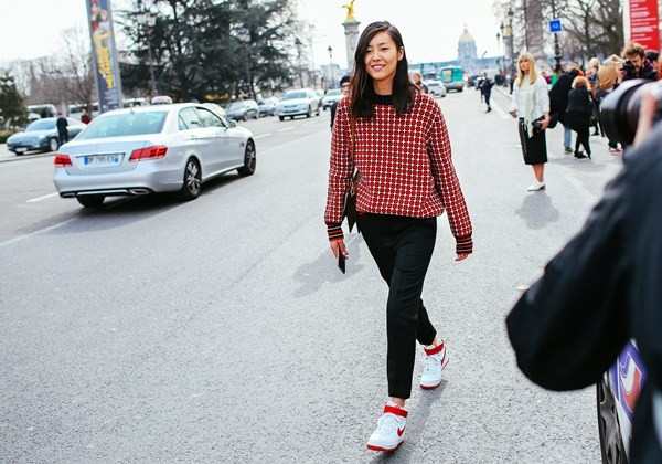 Loạt street style ấn tượng nhất tuần lễ Paris Thu Đông 2015 ảnh 2