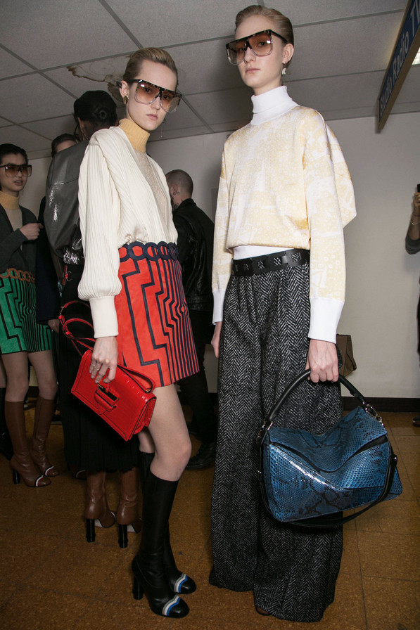 Bộ sưu tập Loewe Thu Đông 2015-16 - Dành cho những phụ nữ cá tính ảnh 1