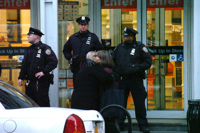 Xả súng tại cửa hàng tạp hóa ở Mỹ làm 7 người thương vong ảnh 1