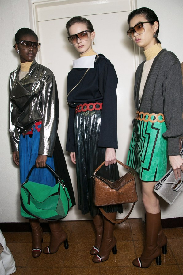 Bộ sưu tập Loewe Thu Đông 2015-16 - Dành cho những phụ nữ cá tính ảnh 3