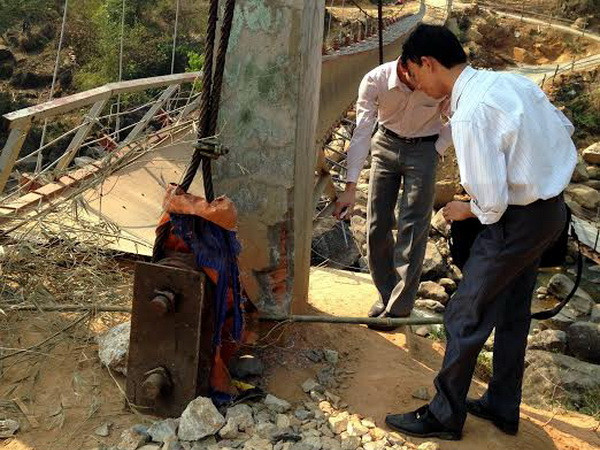 Cầu treo Chu Va 6: Ốp gạch và trát vữa để tạo thẩm mỹ! ảnh 1