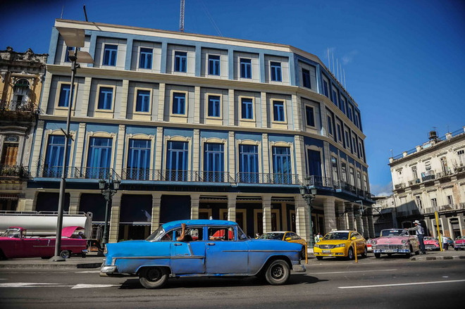 Khách sạn Telegrafo ở thủ đô La Habana. (Nguồn: AFP/TTXVN) Cuba sẵn sàng hợp tác với Mỹ bất chấp bước lùi trong quan hệ ảnh 1