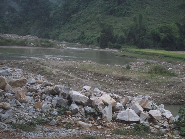 Tài nguyên đi đâu khi dân nghèo, nhà nước thất thu? ảnh 2