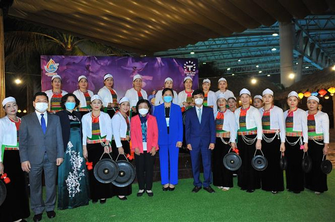 Sôi nổi các hoạt động chào mừng Đại hội đại biểu Phụ nữ toàn quốc ảnh 2