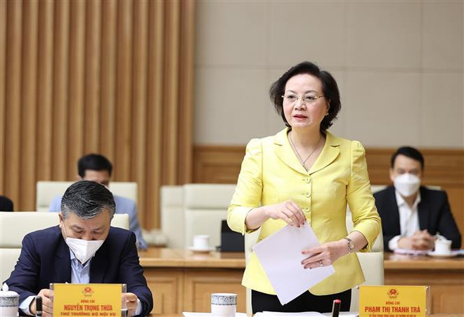 Bộ trưởng Bộ Nội vụ Phạm Thị Thanh Trà phát biểu tại Phiên họp thứ nhất Ban Chỉ đạo cải cách thủ tục hành chính của Chính phủ. (Ảnh: Dương Giang-TTXVN) Kiên quyết xử lý cán bộ, công chức vi phạm, tham nhũng, tiêu cực ảnh 1