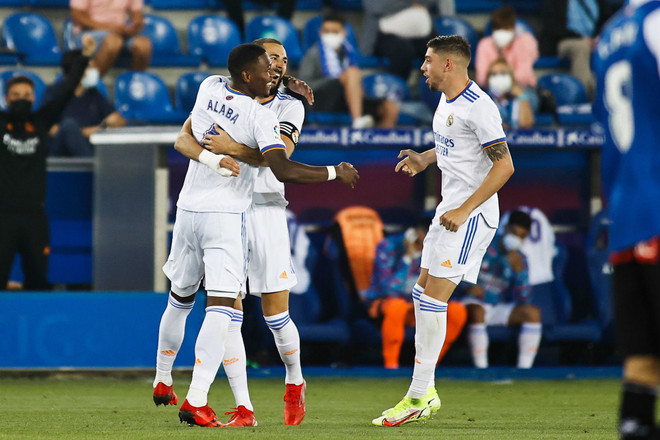 Benzema tỏa sáng, Real Madrid khởi đầu hoàn hảo tại La Liga ảnh 1