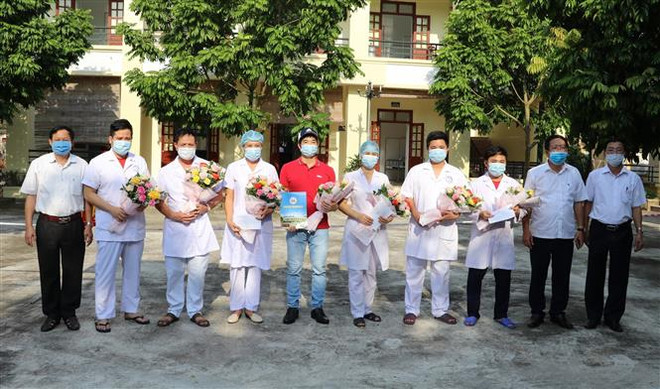 Ninh Bình: Bệnh nhân có quá trình điều trị khó khăn nhất đã khỏi bệnh ảnh 1