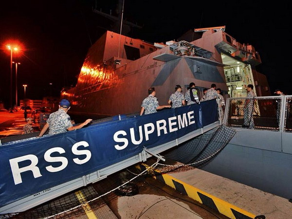 Singapore điều tàu chiến hỗ trợ tìm kiếm máy bay mất tích ảnh 1