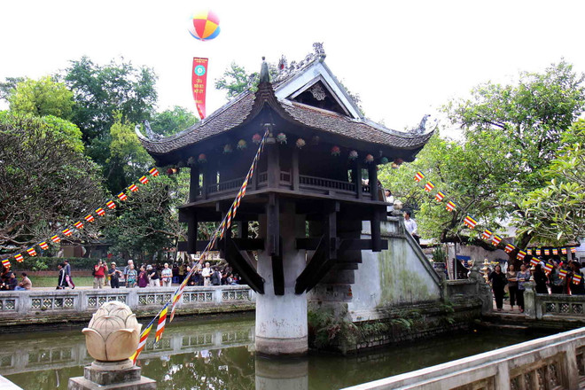 Trưng bày hàng trăm hiện vật quý về chủ đề "Sen trên cổ vật" ảnh 1