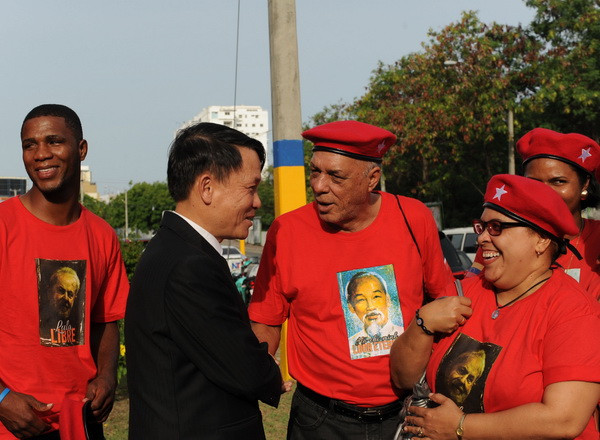 Người dân Cộng hòa Dominicana tôn vinh Chủ tịch Hồ Chí Minh ảnh 2