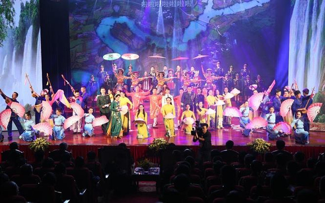 Tọa đàm Giao lưu hữu nghị Quốc phòng biên giới Việt-Trung ảnh 2