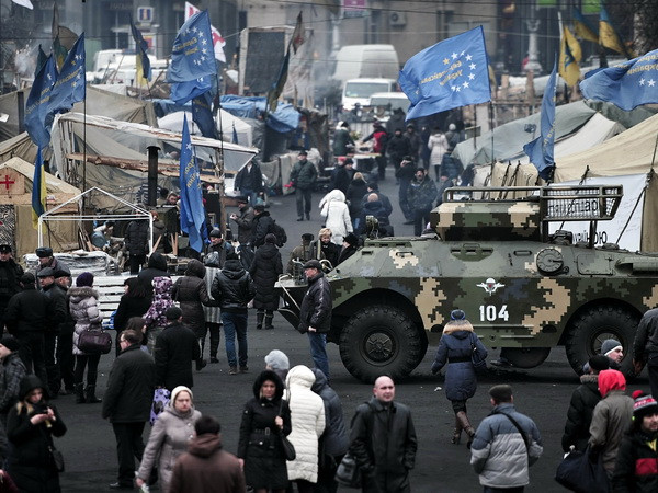 Nga phản đối tổ chức bầu cử tổng thống sớm tại Ukraine ảnh 1