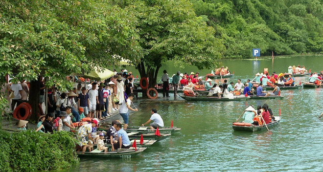Du lịch tại Ninh Bình được bình chọn vào “Top 10 trải nghiệm cuốn hút nhất năm 2024” do TripAdvisor (Mỹ) công bố. (Ảnh: Thùy Dung/TTXVN) ttxvn du lich ninh binh5.jpg